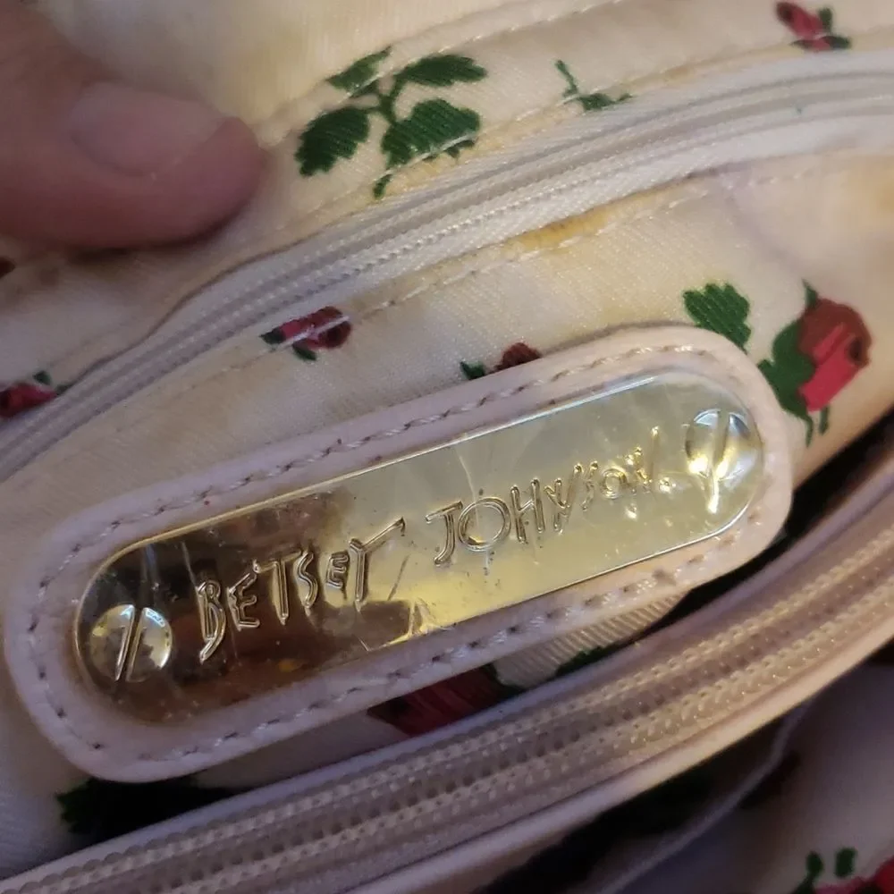 Betsy Johnson purse - Picture 13 of 16